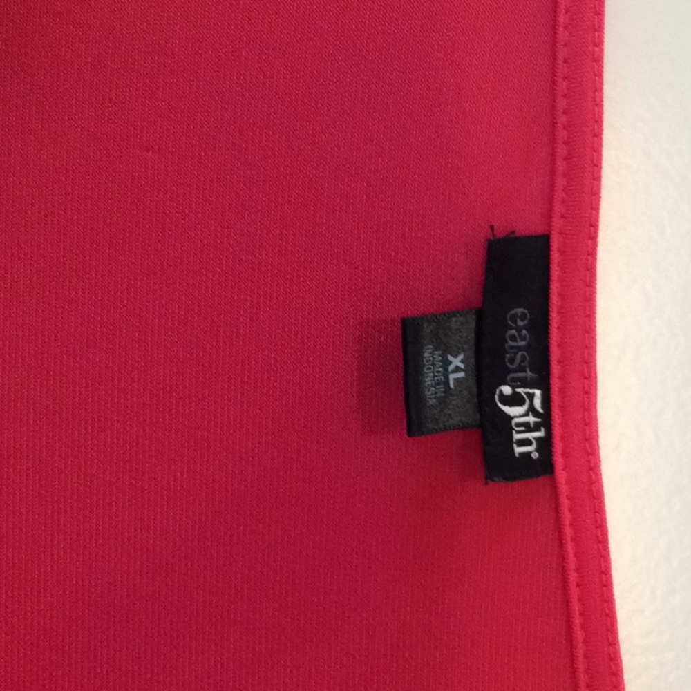 Pink top - Picture 2 of 3